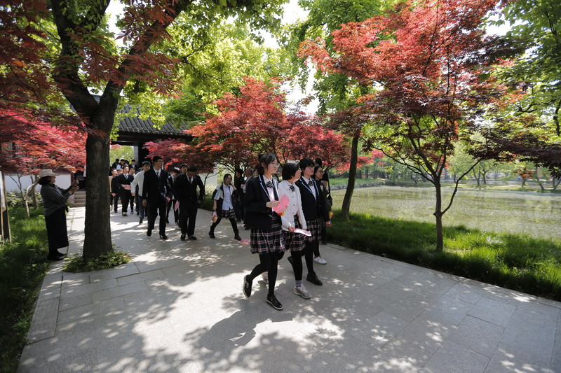 1524113044628000830.jpg 组图1.2_调整大小.jpg