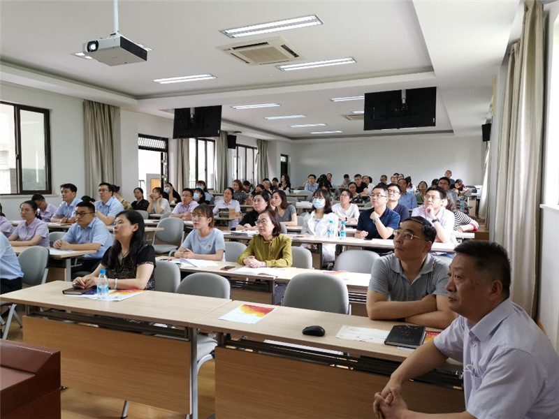 C:UsershpDesktop\u5168体党员侧面.jpg