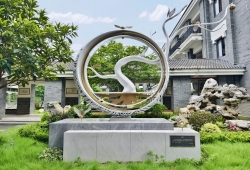 种子雕塑.jpg