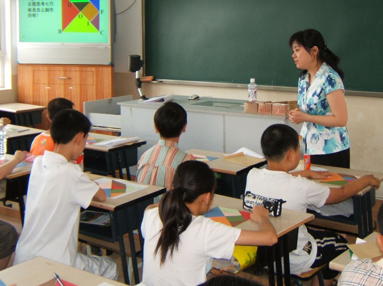 草桥举行小升初衔接公益讲座_草桥教学处_部